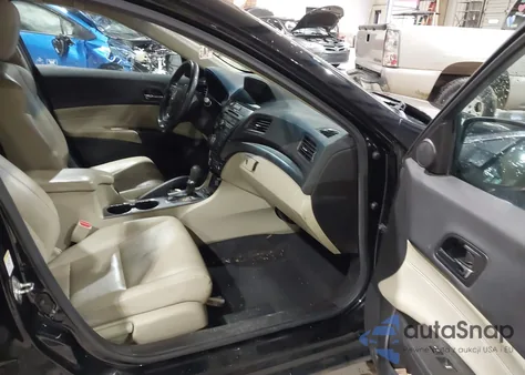 2013 Acura Ilx 2.0L z USA, uszkodzony, nr VIN 19VDE1F75DE000112